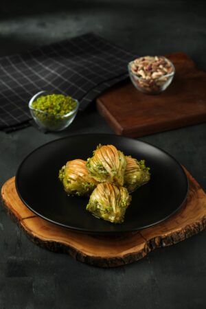 Midye Baklava